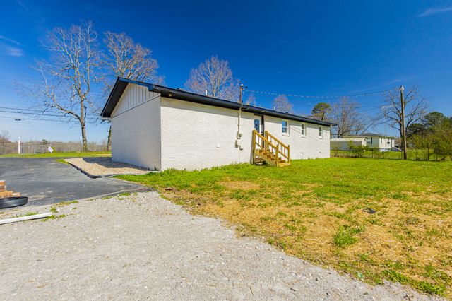 32 Manley Rd, Tracy City, TN 37387