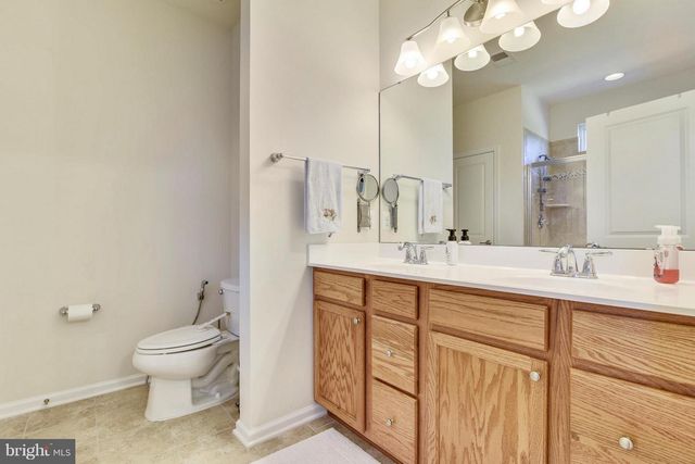 22887 LACEY OAK TER, Sterling, VA 20166