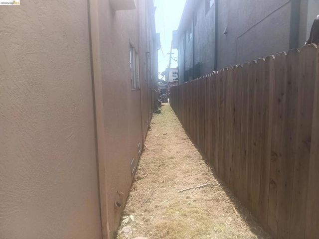 3434 California St, Oakland, CA 94602