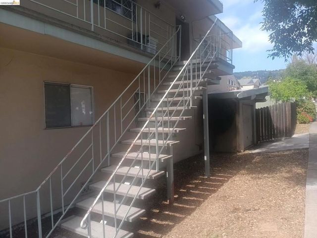 3434 California St, Oakland, CA 94602