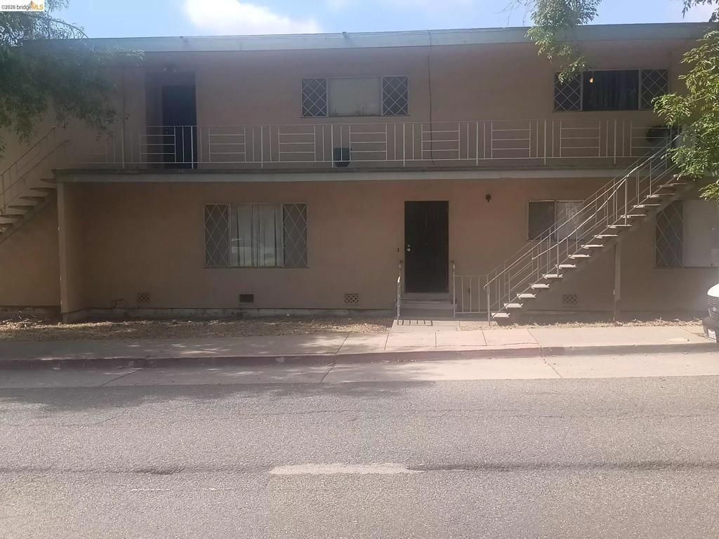 3434 California St, Oakland, CA 94602