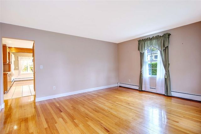 98 Iroquois Road, Cumberland, RI 02864