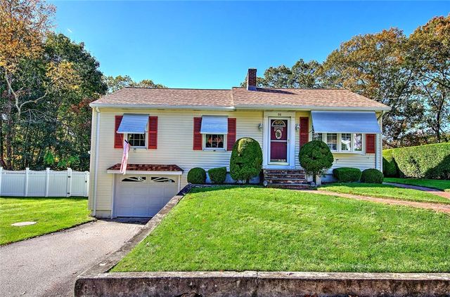 98 Iroquois Road, Cumberland, RI 02864