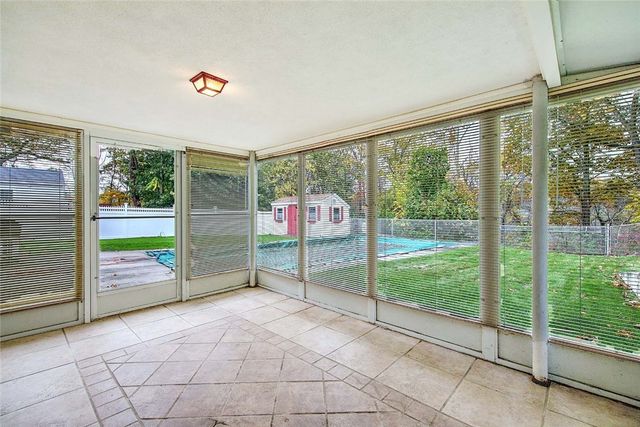 98 Iroquois Road, Cumberland, RI 02864