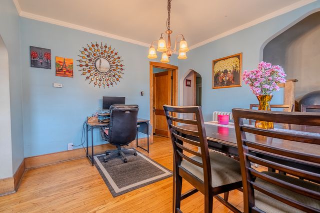 4012 W Eddy Street, Chicago, IL 60641