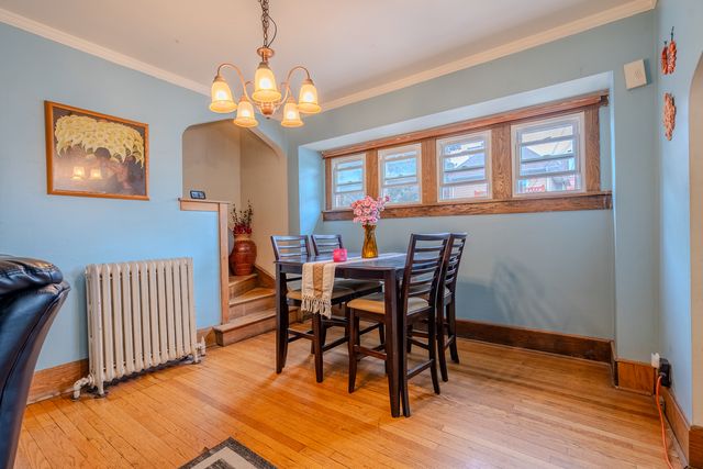 4012 W Eddy Street, Chicago, IL 60641
