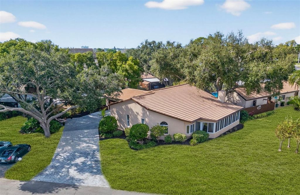 1620 PELICAN CREEK CROSSING, St Petersburg, FL 33707