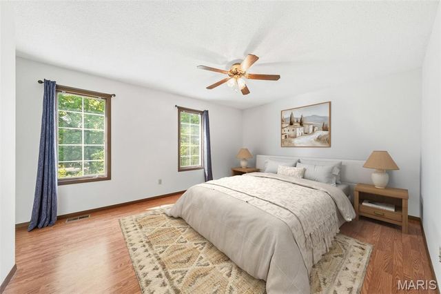 1007 Holly River Drive, Florissant, MO 63031