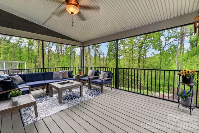18421 Doves Crest Road, Cornelius, NC 28031