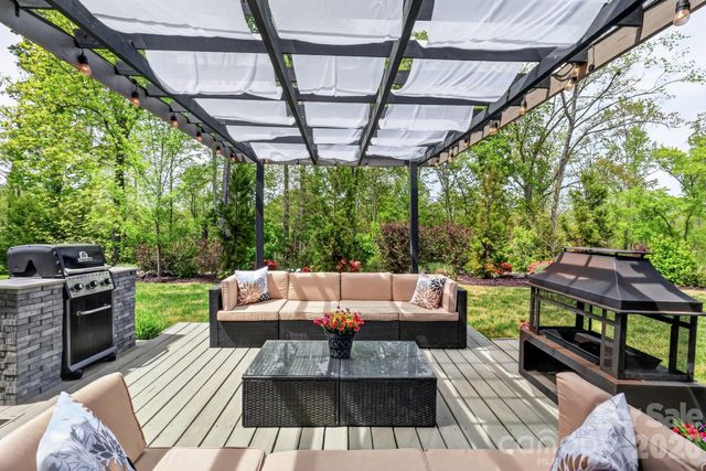 18421 Doves Crest Road, Cornelius, NC 28031