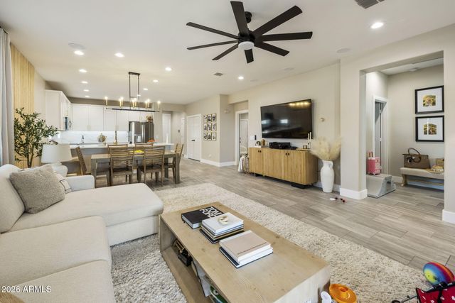 7855 W ROCK SPRINGS Drive, Peoria, AZ 85383