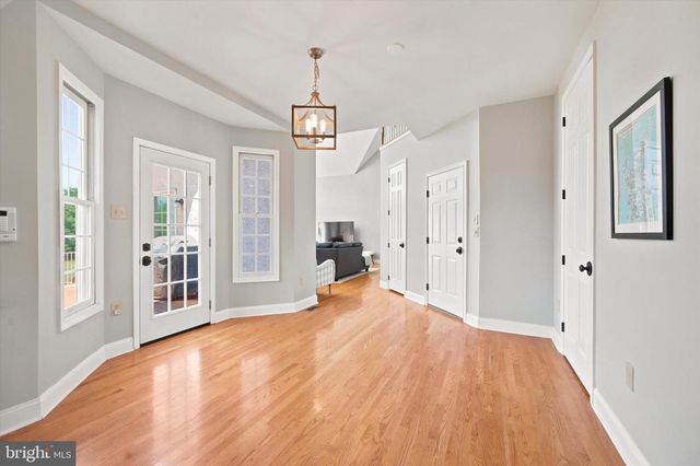 581 HAWTHORNE LN, Harleysville, PA 19438