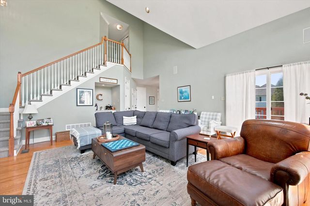 581 HAWTHORNE LN, Harleysville, PA 19438