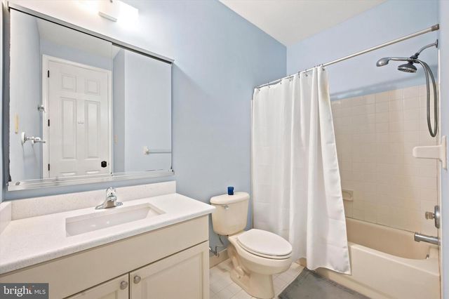 581 HAWTHORNE LN, Harleysville, PA 19438
