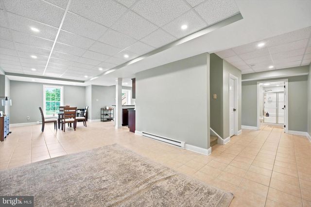 581 HAWTHORNE LN, Harleysville, PA 19438