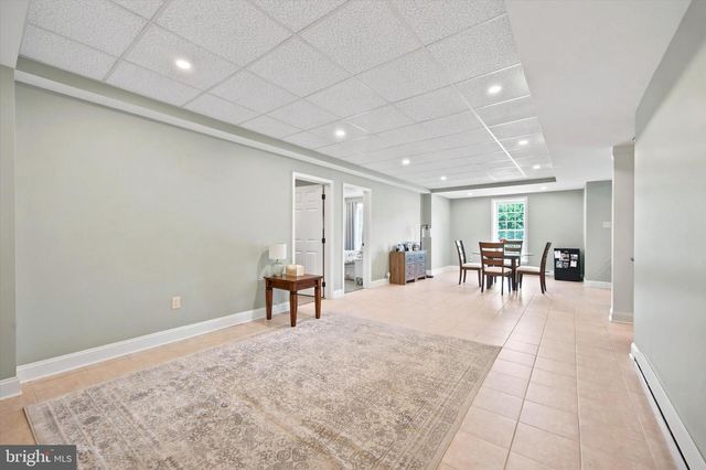 581 HAWTHORNE LN, Harleysville, PA 19438
