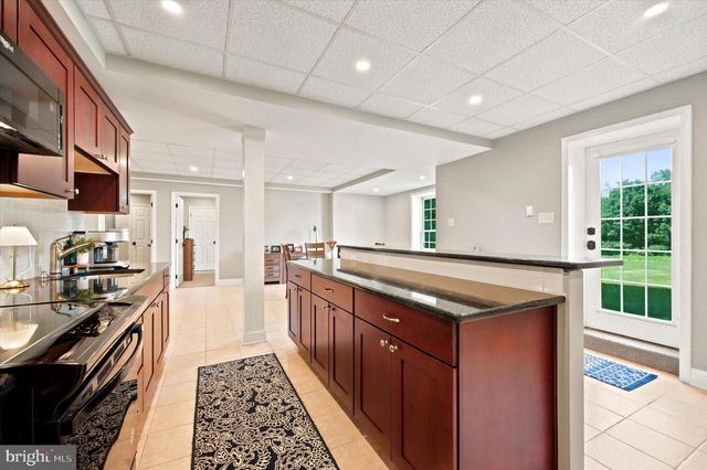 581 HAWTHORNE LN, Harleysville, PA 19438