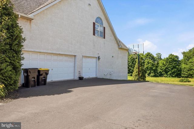 581 HAWTHORNE LN, Harleysville, PA 19438