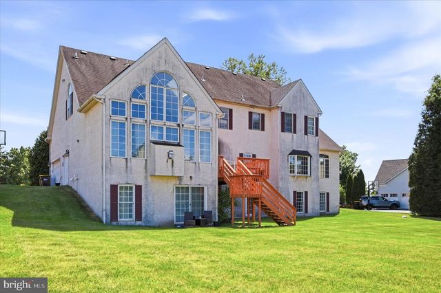 581 HAWTHORNE LN, Harleysville, PA 19438