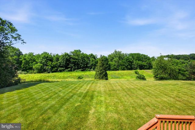 581 HAWTHORNE LN, Harleysville, PA 19438