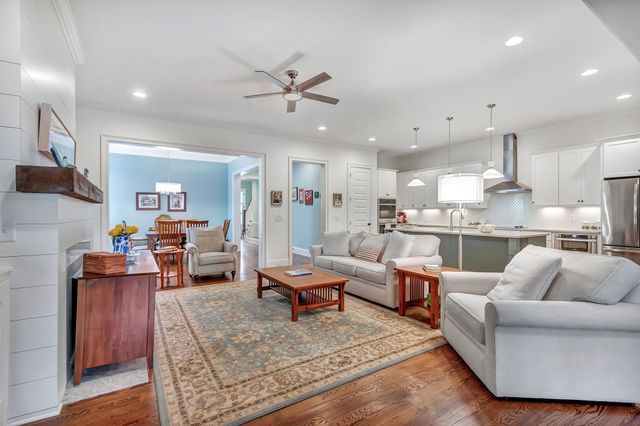 3062 Allenwood Dr, Thompsons Station, TN 37179