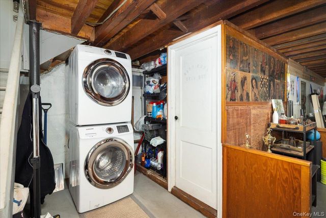 238 Jefferson Street, Franklin Square, NY 11010