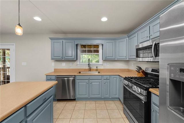 2158 Fletcher Drive, Ball Ground, GA 30107
