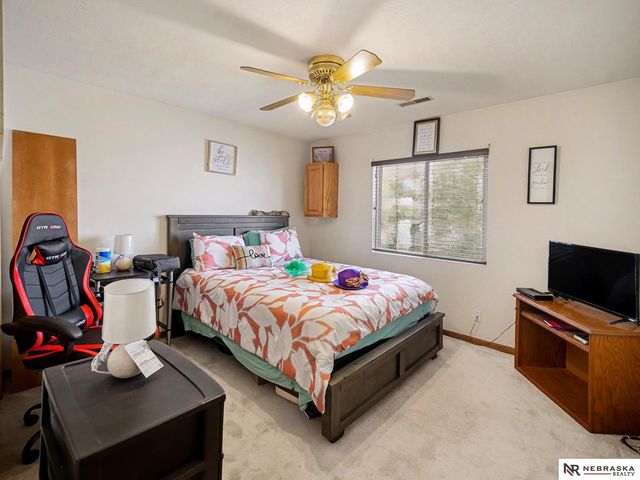 700 Folsom Lane, Lincoln, NE 68522