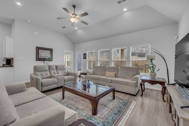 1209 Putnam Street, Mansfield, TX 76063