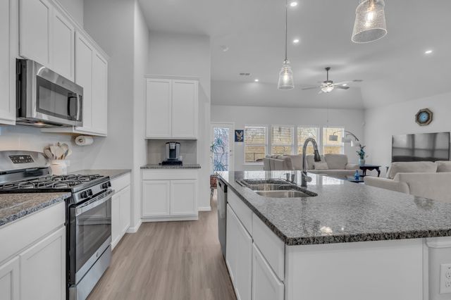 1209 Putnam Street, Mansfield, TX 76063