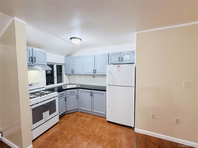 10739 165th Street 2nd flr, Jamaica, NY 11433