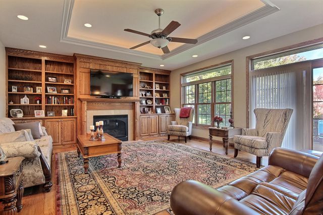 1135 Mary Ellen Drive, Crown Point, IN 46307