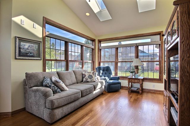 1135 Mary Ellen Drive, Crown Point, IN 46307