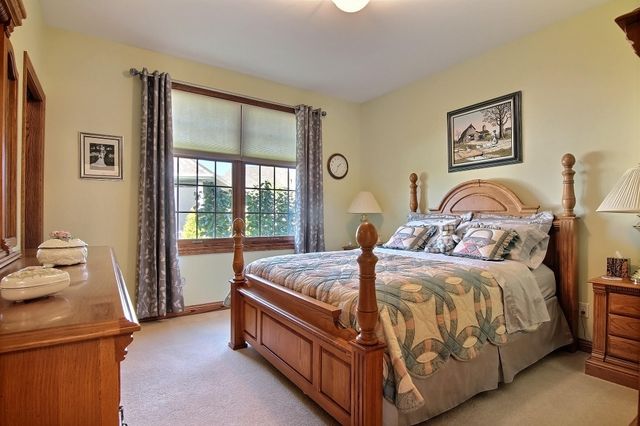 1135 Mary Ellen Drive, Crown Point, IN 46307