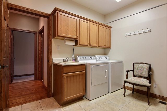 1135 Mary Ellen Drive, Crown Point, IN 46307