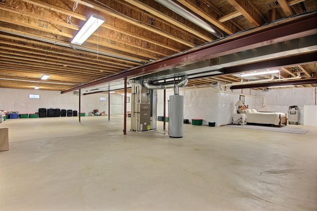 1135 Mary Ellen Drive, Crown Point, IN 46307