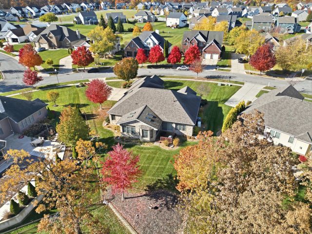 1135 Mary Ellen Drive, Crown Point, IN 46307