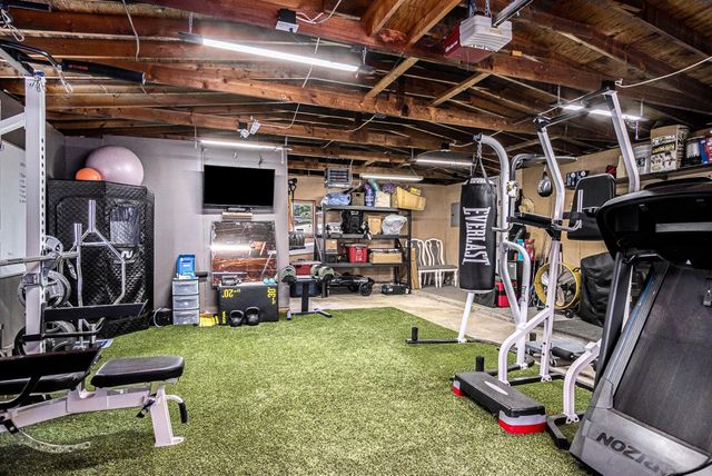 6939 Alden Nash Avenue SE, Alto, MI 49302