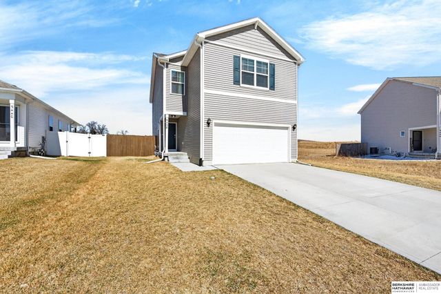 9438 Reynolds Street, Omaha, NE 68122