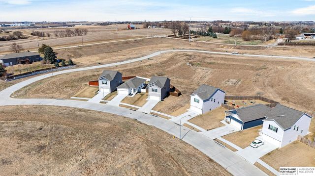 9438 Reynolds Street, Omaha, NE 68122
