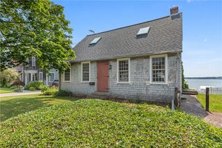 207 Terrace Avenue, East Providence, RI 02915