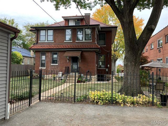3012 Lafayette Avenue, St Louis, MO 63104