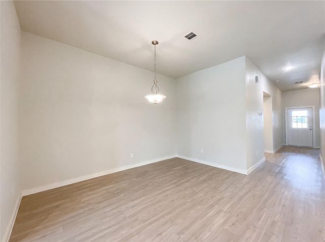 823 Deerhurst Lane, Magnolia, TX 77354