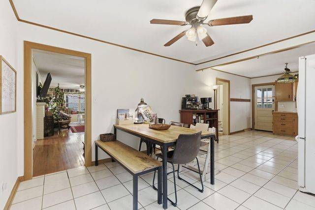 1727 S Kimbrough Avenue, Springfield, MO 65807