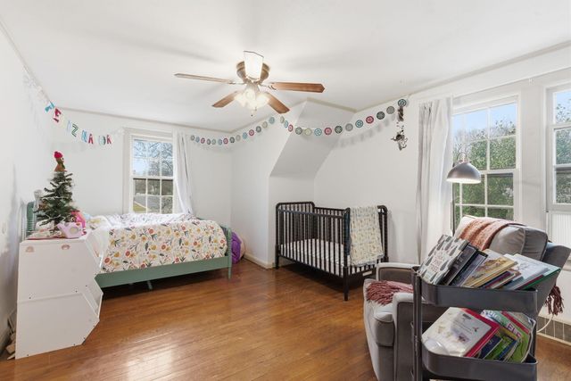 1727 S Kimbrough Avenue, Springfield, MO 65807