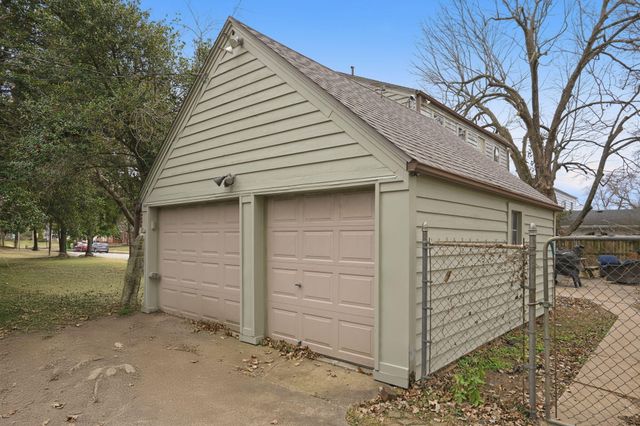 1727 S Kimbrough Avenue, Springfield, MO 65807