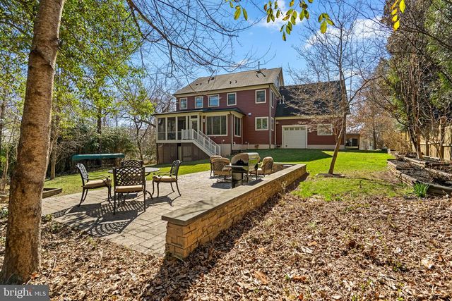 7602 VIRGINIA LN, Falls Church, VA 22043
