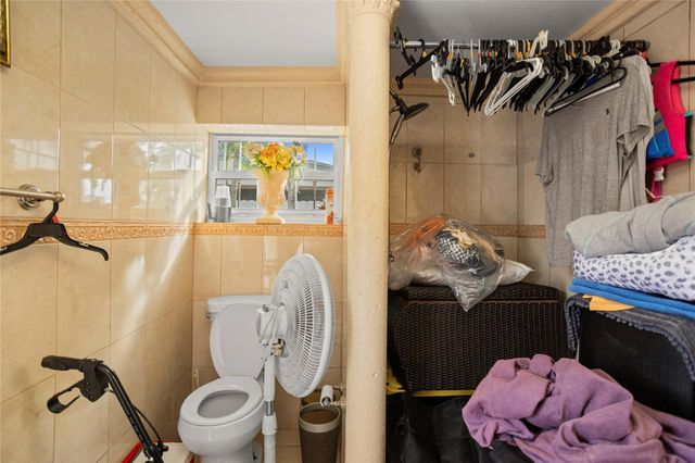 17811 NW 12th Ct, Miami, FL 33169