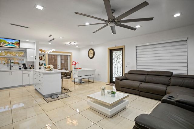 17811 NW 12th Ct, Miami, FL 33169