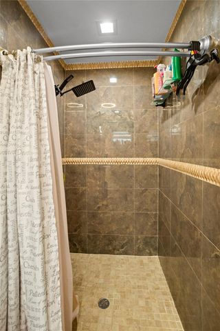 17811 NW 12th Ct, Miami, FL 33169